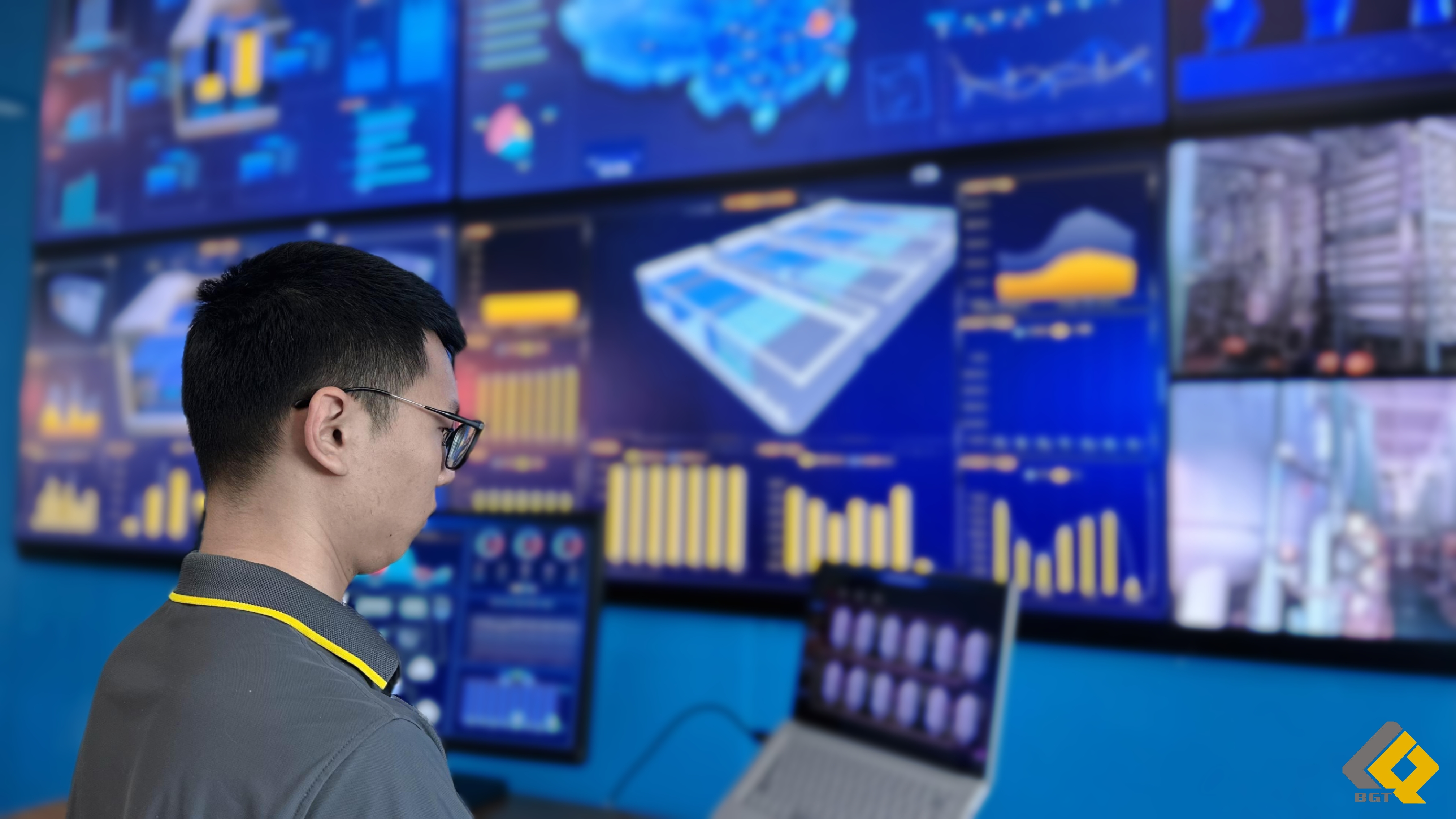 ���˹�����+��jdb������վ���ж�