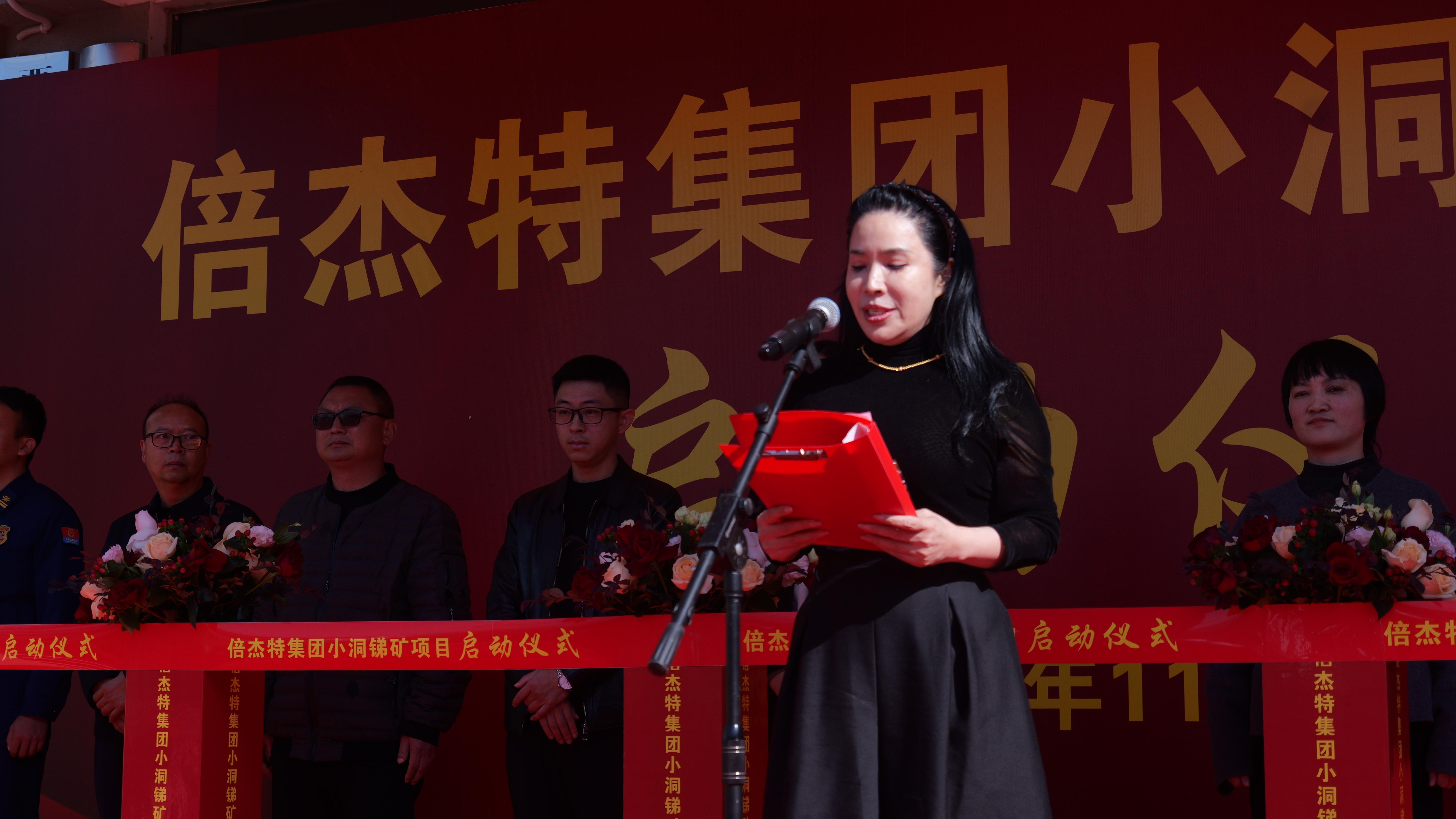 ����ࡱ;���������������㡰ʯ���ɽ�jdb������վС�������Ŀʢ������